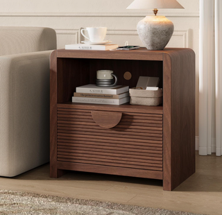Easoger 1-Drawer Nightstand with Charging Station, Modern Wood Bedside Table with USB Ports & Outlets, Sturdy Slatted Design for Bedroom Living Room, Walnut